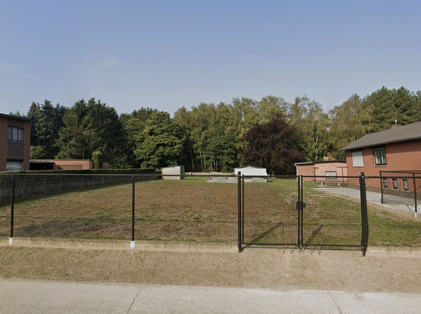 Bouwgrond te koop – 14 are in het groen, met topligging!&lt;br /&gt;
&lt;br /&gt;
Droom je van een open bebouwing midden in het groen? Dan is deze unieke bouwgron